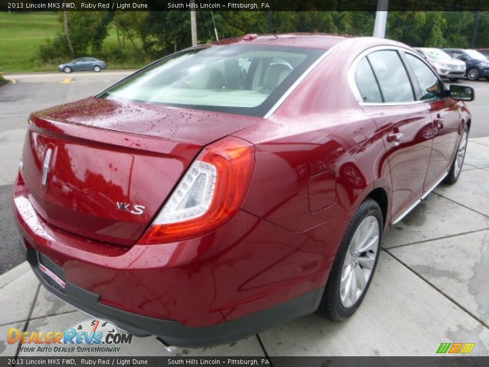 2013 Lincoln MKS FWD Ruby Red / Light Dune Photo #5