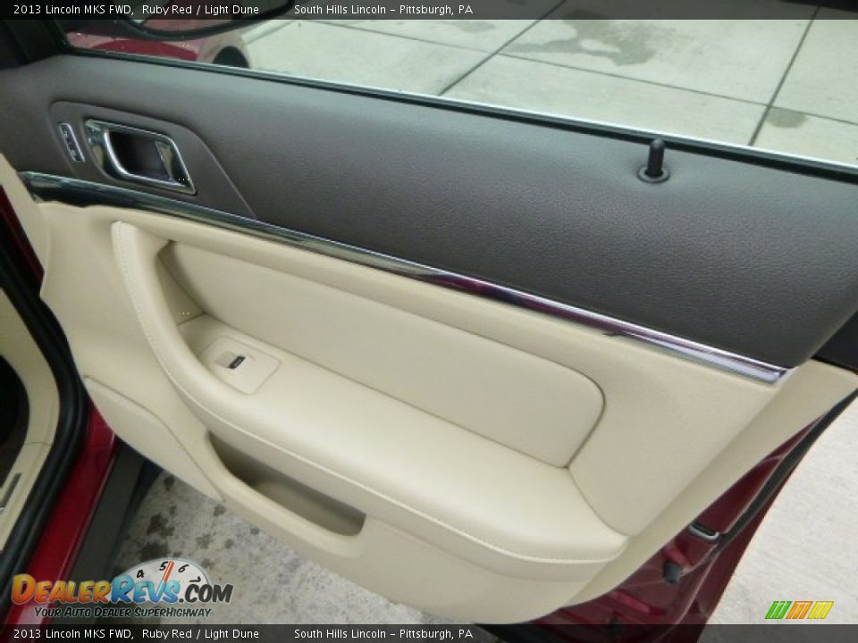 2013 Lincoln MKS FWD Ruby Red / Light Dune Photo #13