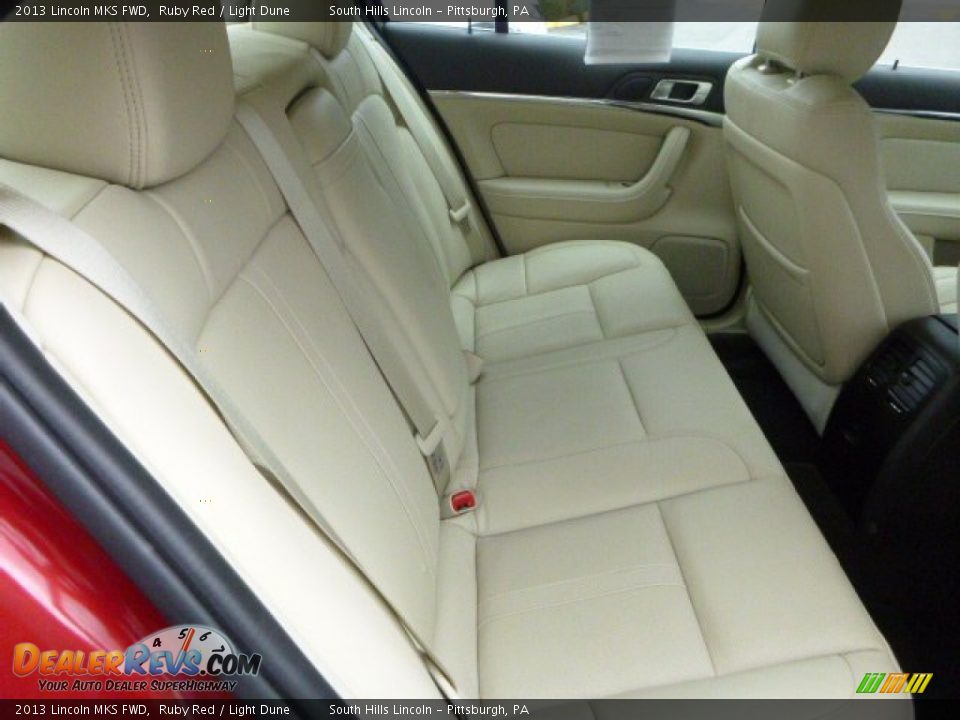 2013 Lincoln MKS FWD Ruby Red / Light Dune Photo #14