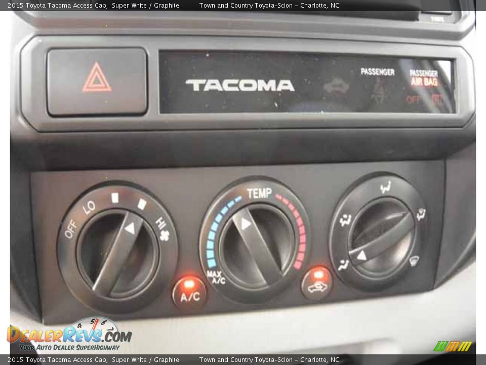2015 Toyota Tacoma Access Cab Super White / Graphite Photo #19