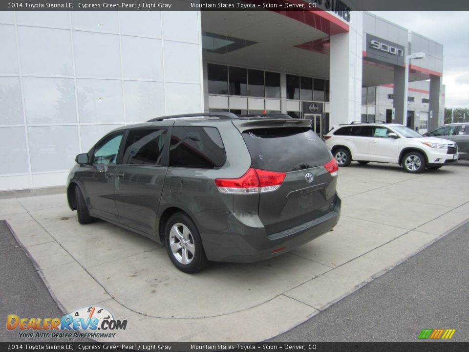 2014 Toyota Sienna LE Cypress Green Pearl / Light Gray Photo #4