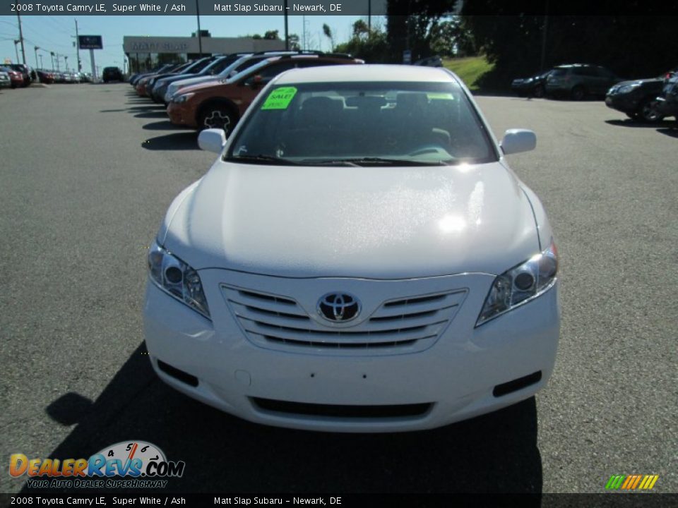 2008 Toyota Camry LE Super White / Ash Photo #3