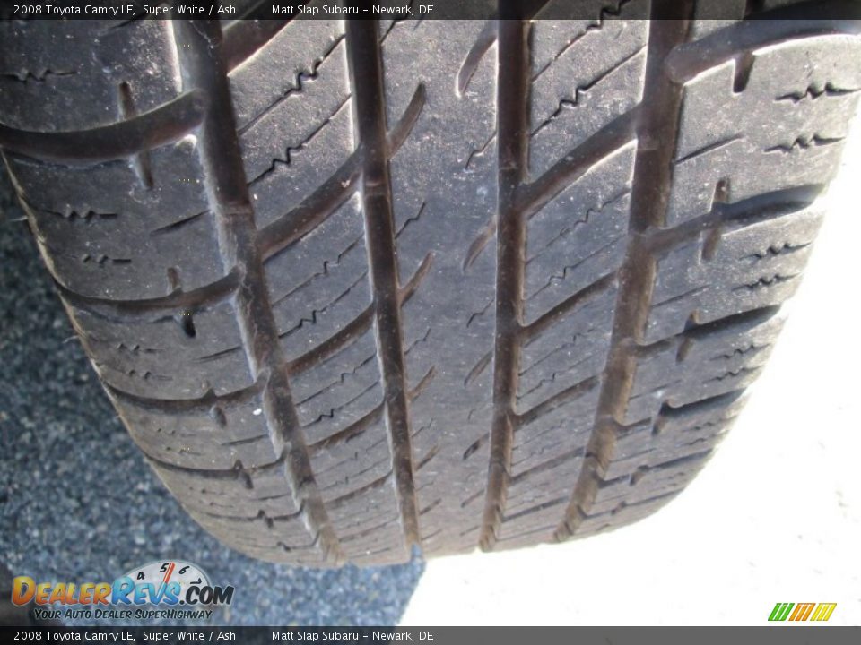 2008 Toyota Camry LE Super White / Ash Photo #22