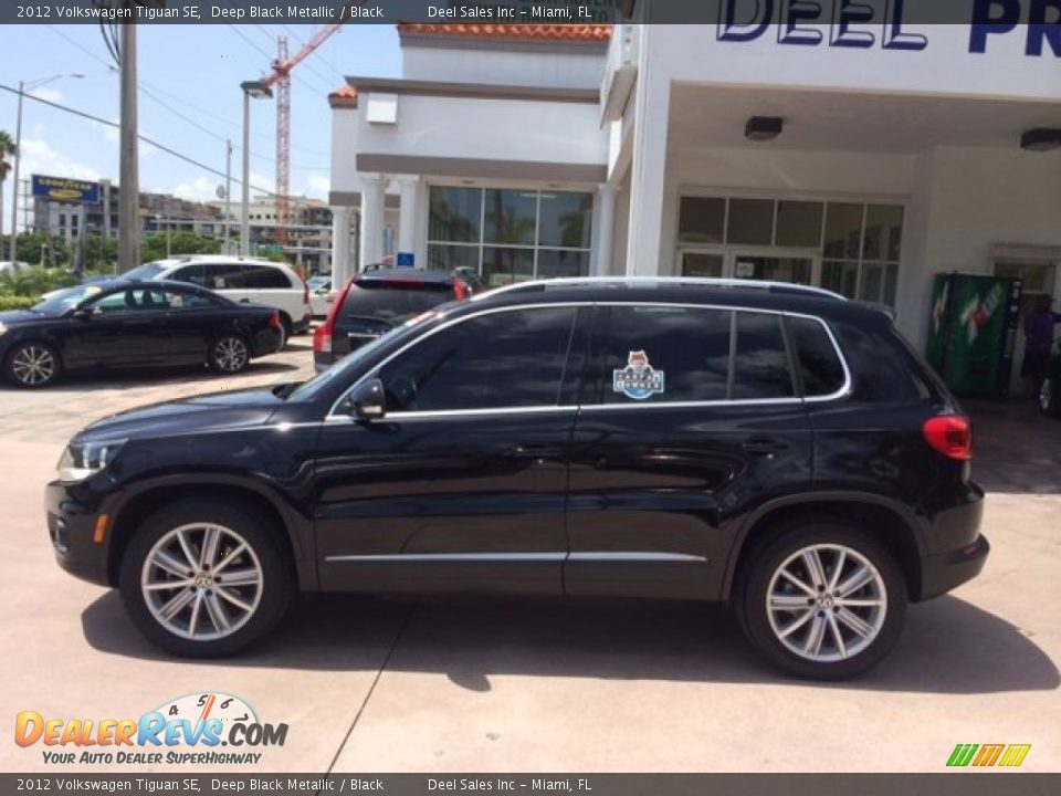 2012 Volkswagen Tiguan SE Deep Black Metallic / Black Photo #2