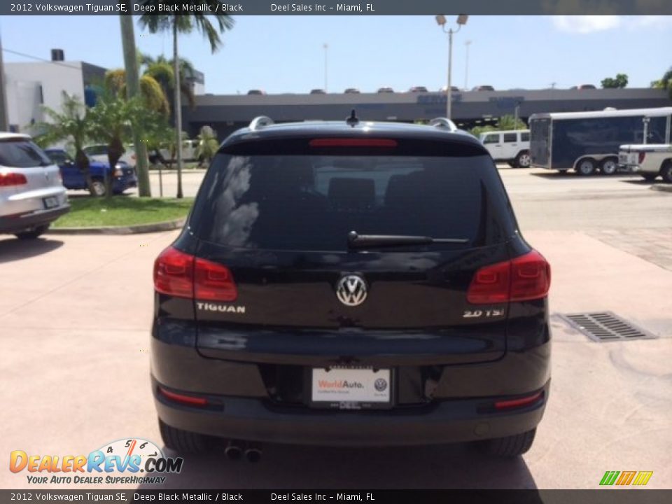 2012 Volkswagen Tiguan SE Deep Black Metallic / Black Photo #4