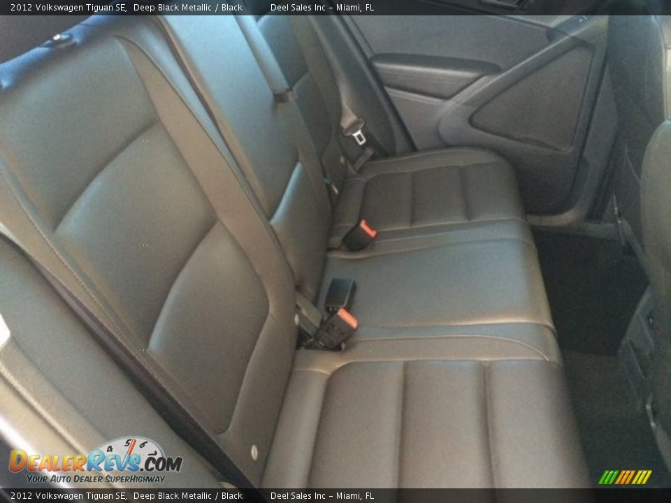2012 Volkswagen Tiguan SE Deep Black Metallic / Black Photo #11