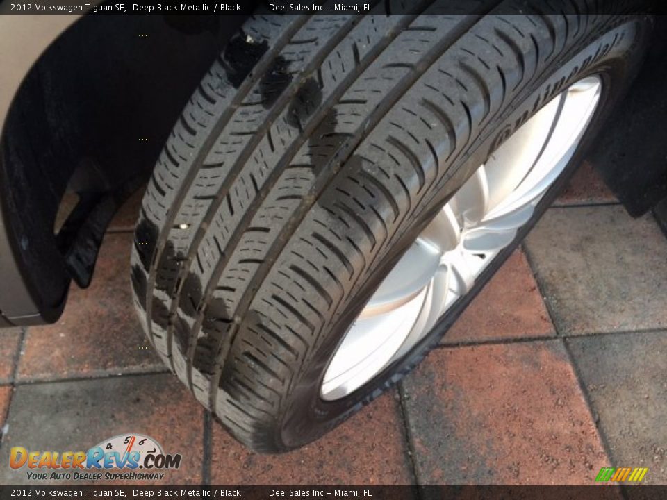 2012 Volkswagen Tiguan SE Deep Black Metallic / Black Photo #14