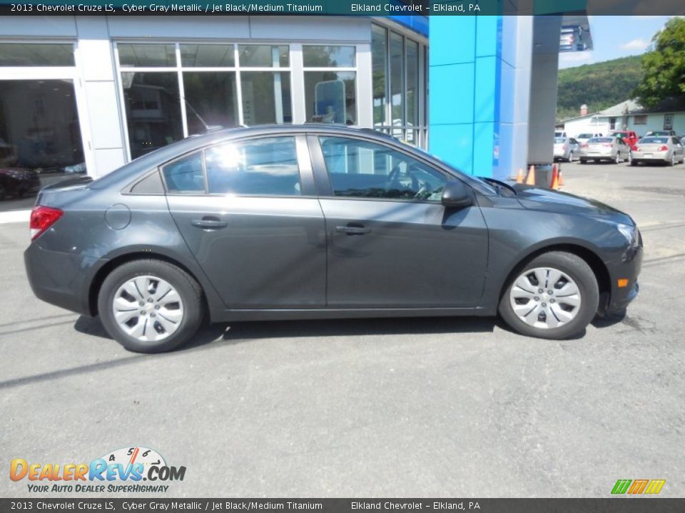 2013 Chevrolet Cruze LS Cyber Gray Metallic / Jet Black/Medium Titanium Photo #4