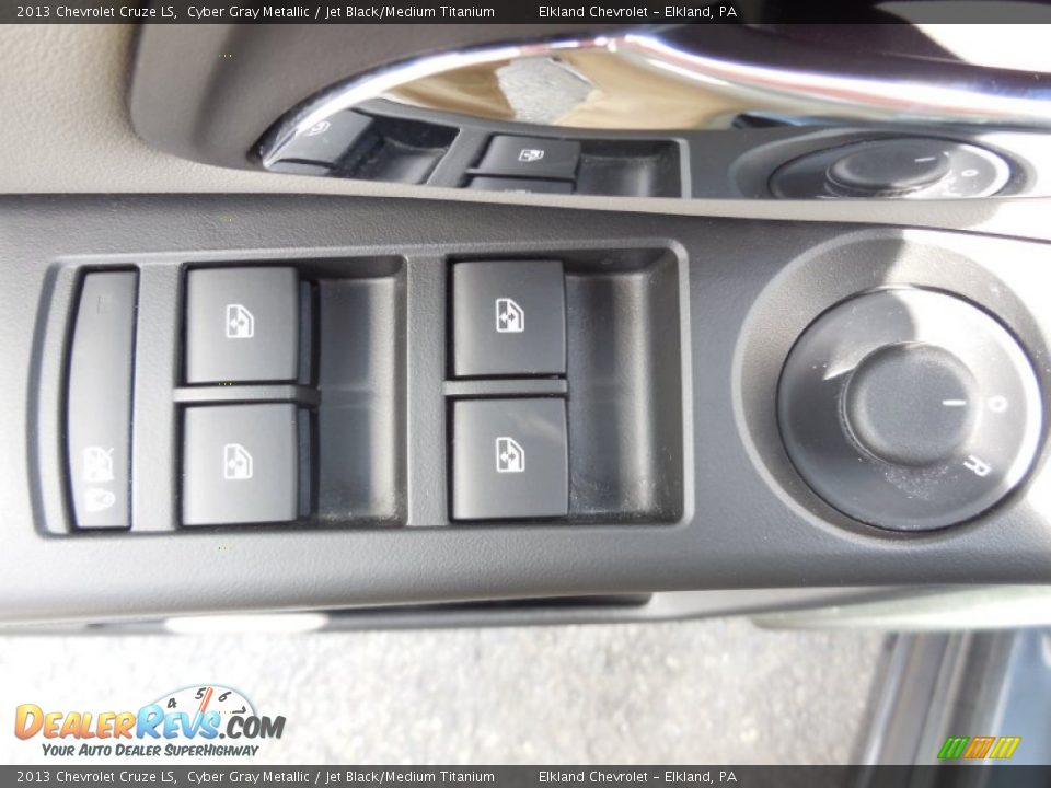 2013 Chevrolet Cruze LS Cyber Gray Metallic / Jet Black/Medium Titanium Photo #11