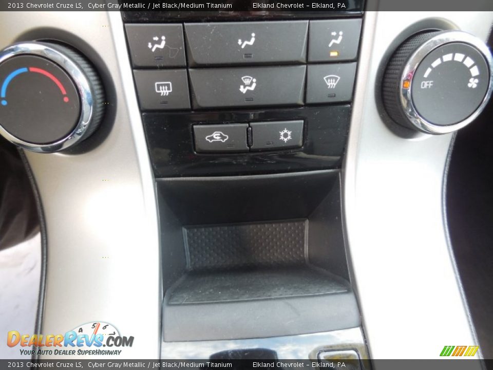 2013 Chevrolet Cruze LS Cyber Gray Metallic / Jet Black/Medium Titanium Photo #26