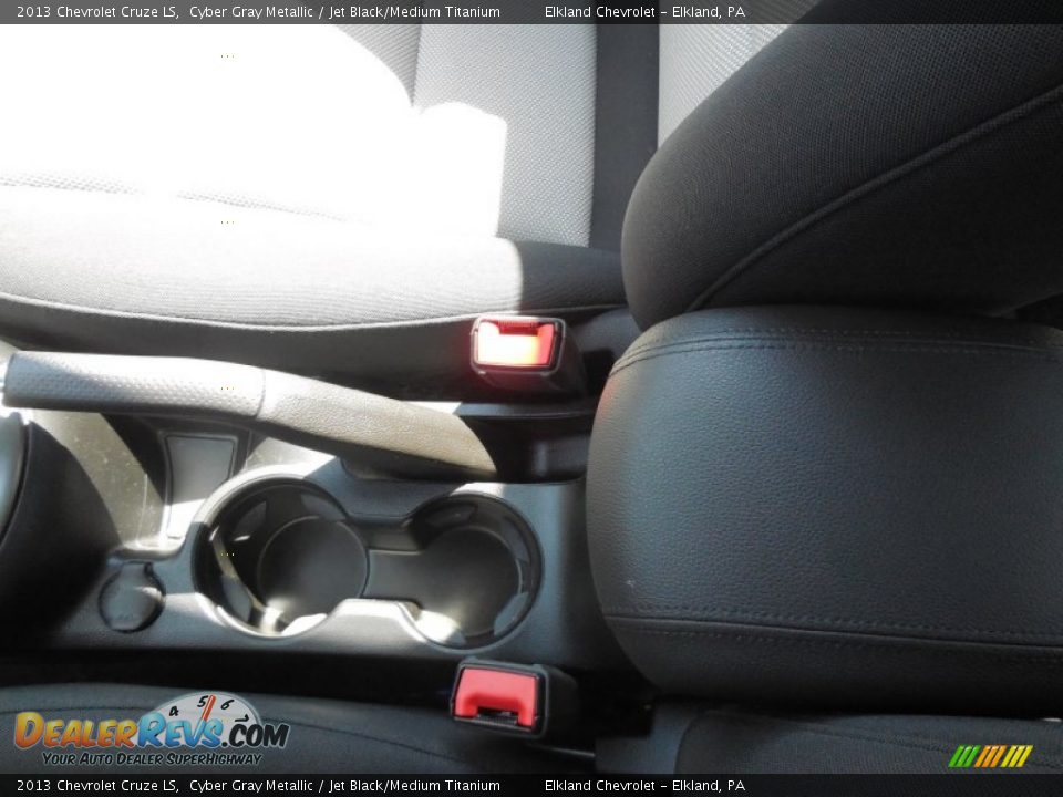 2013 Chevrolet Cruze LS Cyber Gray Metallic / Jet Black/Medium Titanium Photo #28