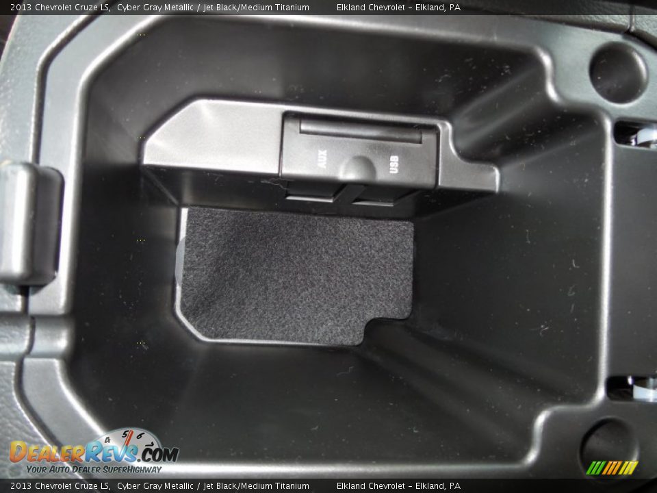 2013 Chevrolet Cruze LS Cyber Gray Metallic / Jet Black/Medium Titanium Photo #29