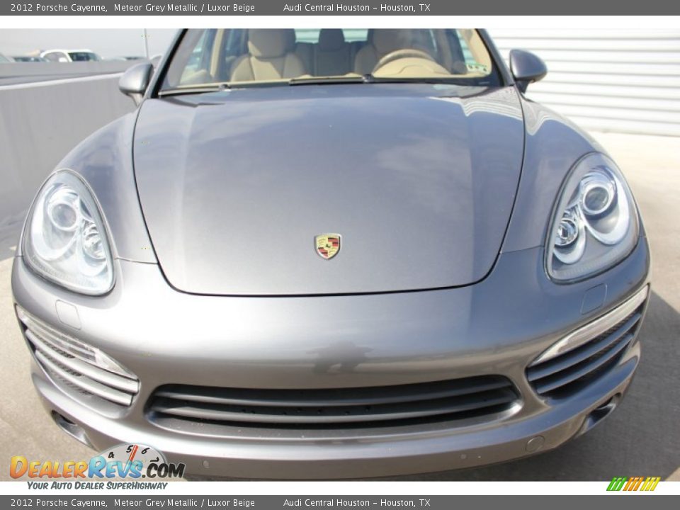 2012 Porsche Cayenne Meteor Grey Metallic / Luxor Beige Photo #2