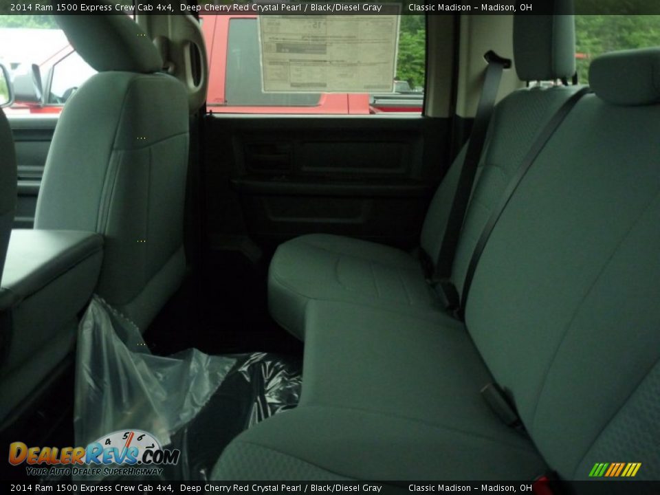 2014 Ram 1500 Express Crew Cab 4x4 Deep Cherry Red Crystal Pearl / Black/Diesel Gray Photo #4
