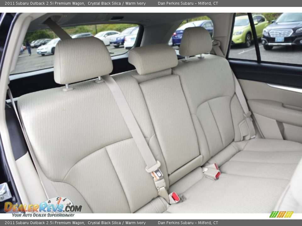 2011 Subaru Outback 2.5i Premium Wagon Crystal Black Silica / Warm Ivory Photo #14