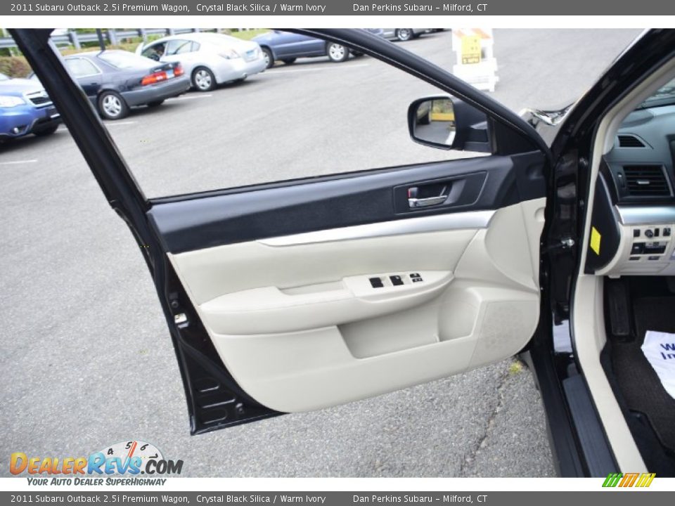 2011 Subaru Outback 2.5i Premium Wagon Crystal Black Silica / Warm Ivory Photo #20