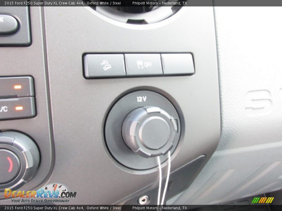 2015 Ford F250 Super Duty XL Crew Cab 4x4 Oxford White / Steel Photo #30