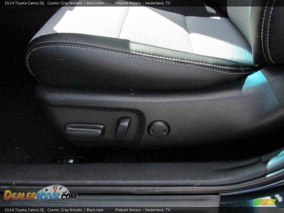 2014 Toyota Camry SE Cosmic Gray Metallic / Black/Ash Photo #24