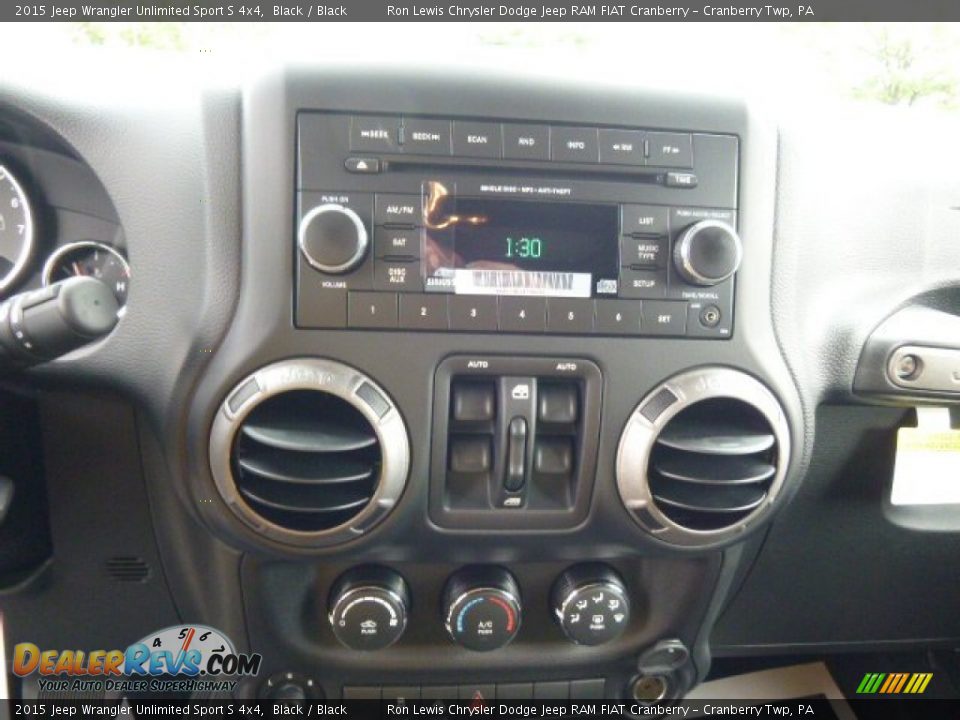 2015 Jeep Wrangler Unlimited Sport S 4x4 Black / Black Photo #17
