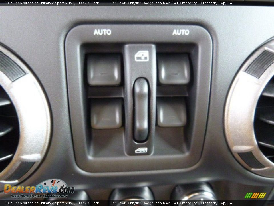 2015 Jeep Wrangler Unlimited Sport S 4x4 Black / Black Photo #19