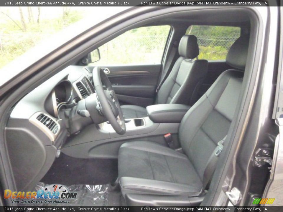 Front Seat of 2015 Jeep Grand Cherokee Altitude 4x4 Photo #10