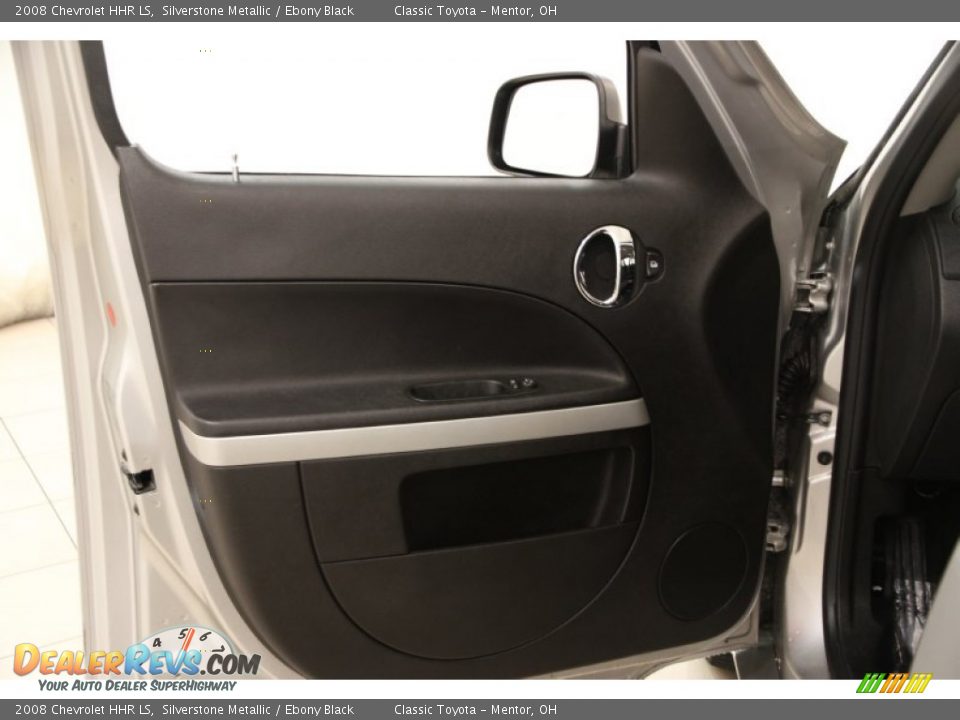 2008 Chevrolet HHR LS Silverstone Metallic / Ebony Black Photo #4