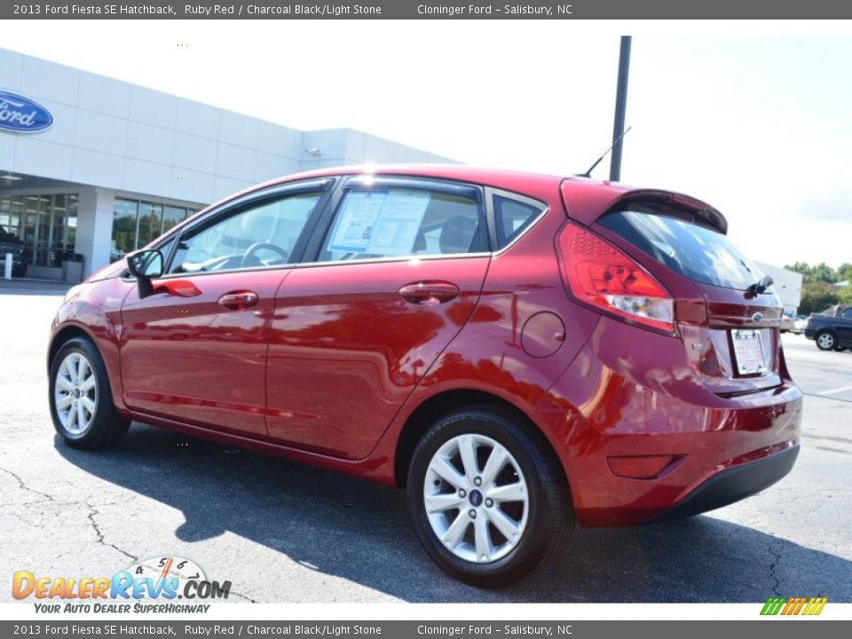 2013 Ford Fiesta SE Hatchback Ruby Red / Charcoal Black/Light Stone Photo #28