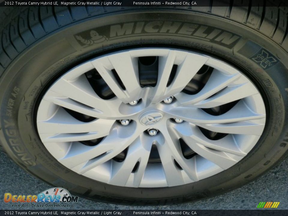 2012 Toyota Camry Hybrid LE Magnetic Gray Metallic / Light Gray Photo #17