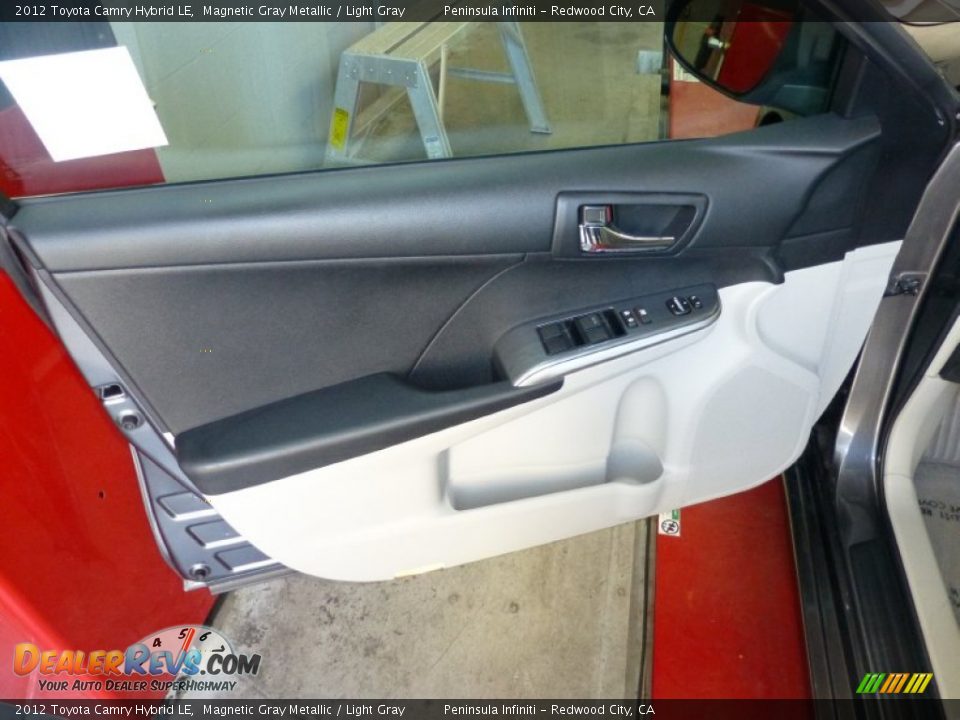 2012 Toyota Camry Hybrid LE Magnetic Gray Metallic / Light Gray Photo #19