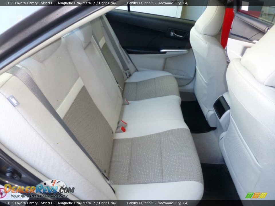 2012 Toyota Camry Hybrid LE Magnetic Gray Metallic / Light Gray Photo #23