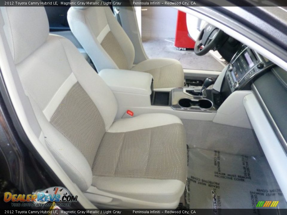 2012 Toyota Camry Hybrid LE Magnetic Gray Metallic / Light Gray Photo #25