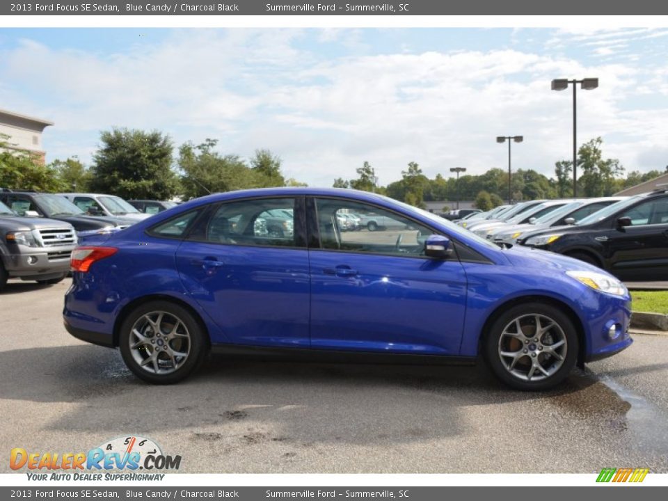 2013 Ford Focus SE Sedan Blue Candy / Charcoal Black Photo #2