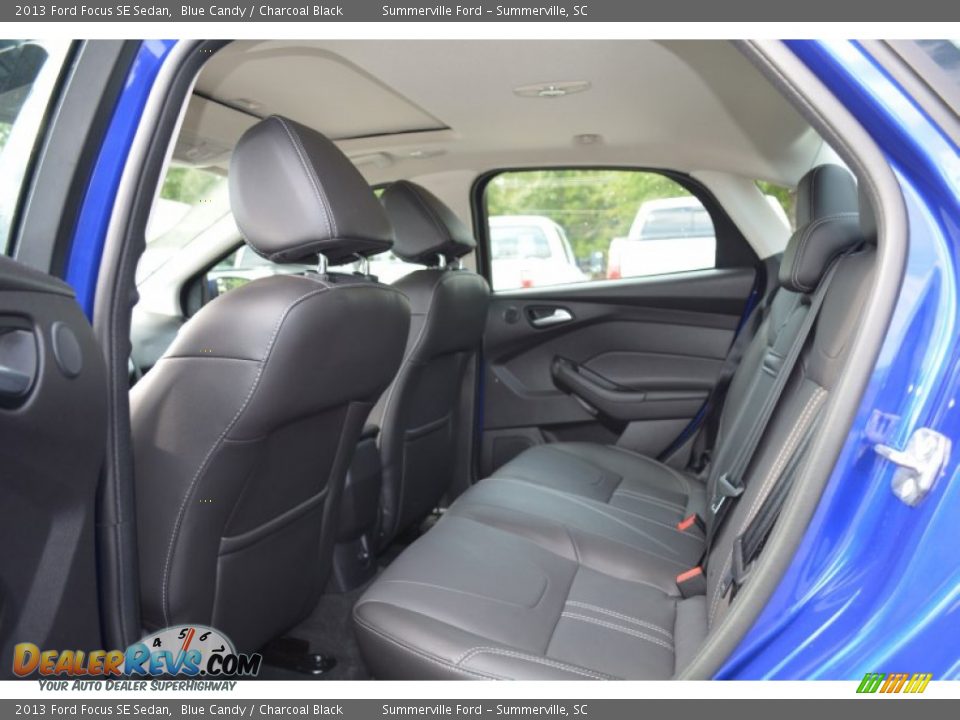 2013 Ford Focus SE Sedan Blue Candy / Charcoal Black Photo #9