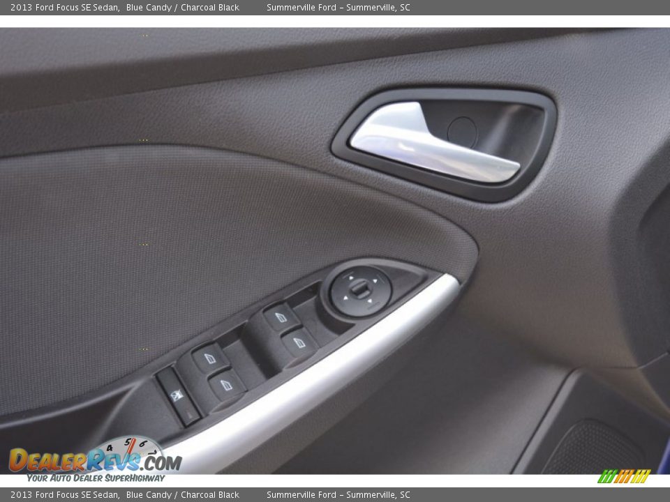 2013 Ford Focus SE Sedan Blue Candy / Charcoal Black Photo #18