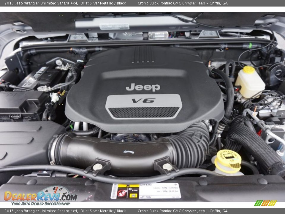 2015 Jeep Wrangler Unlimited Sahara 4x4 Billet Silver Metallic / Black Photo #14