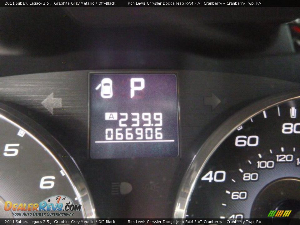 2011 Subaru Legacy 2.5i Graphite Gray Metallic / Off-Black Photo #18