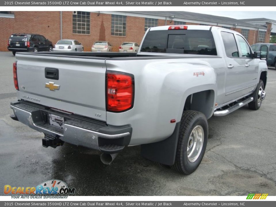 2015 Chevrolet Silverado 3500HD LTZ Crew Cab Dual Rear Wheel 4x4 Silver Ice Metallic / Jet Black Photo #5