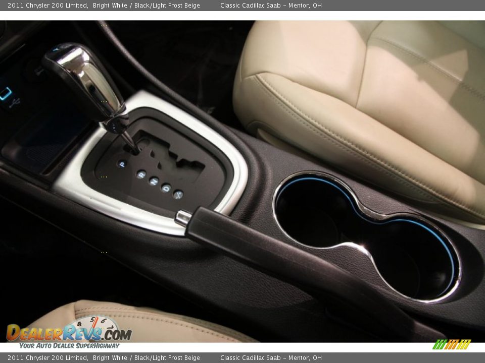 2011 Chrysler 200 Limited Bright White / Black/Light Frost Beige Photo #16