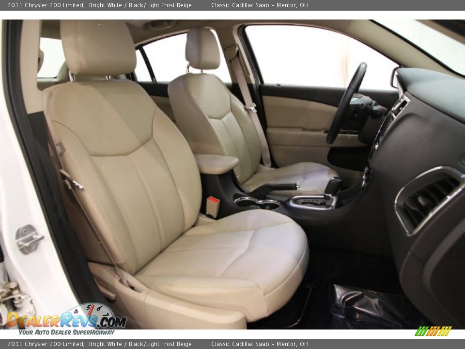 2011 Chrysler 200 Limited Bright White / Black/Light Frost Beige Photo #17