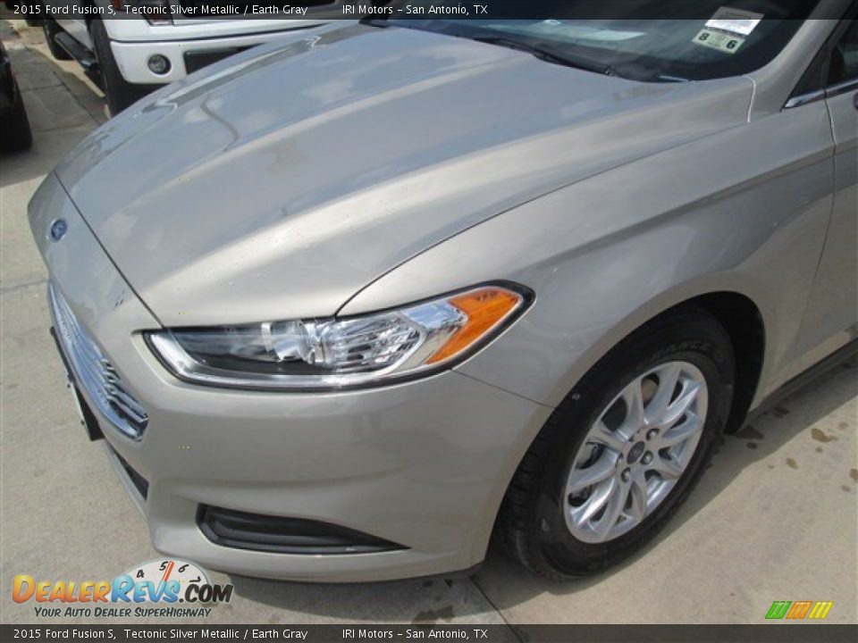 2015 Ford Fusion S Tectonic Silver Metallic / Earth Gray Photo #2