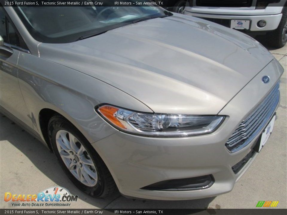 2015 Ford Fusion S Tectonic Silver Metallic / Earth Gray Photo #5