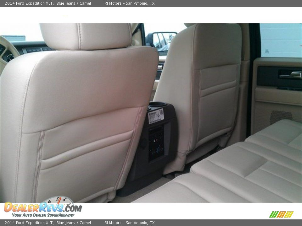 2014 Ford Expedition XLT Blue Jeans / Camel Photo #19