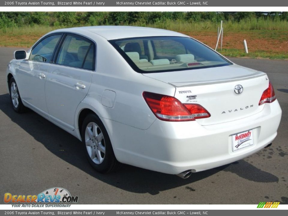2006 Toyota Avalon Touring Blizzard White Pearl / Ivory Photo #4