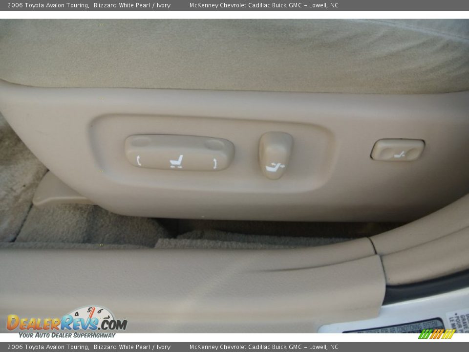 2006 Toyota Avalon Touring Blizzard White Pearl / Ivory Photo #9