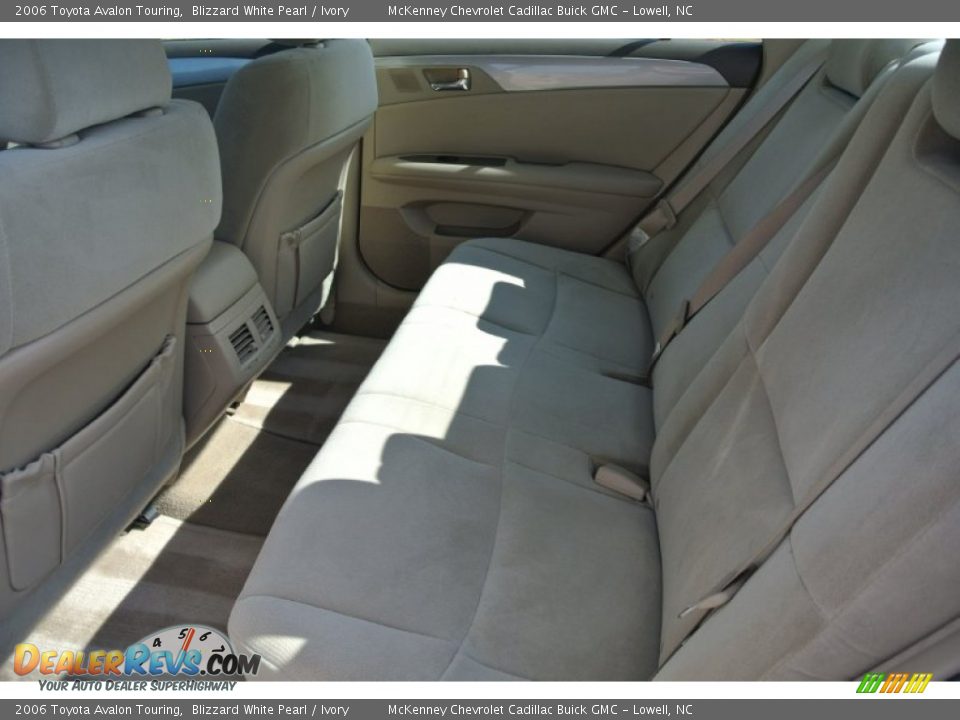 2006 Toyota Avalon Touring Blizzard White Pearl / Ivory Photo #19