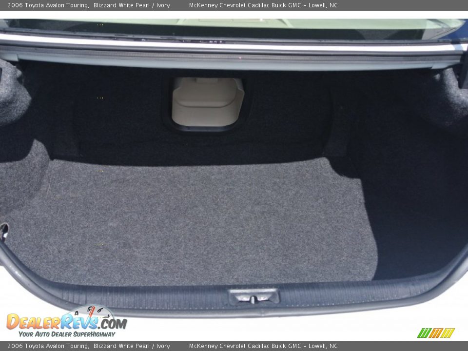2006 Toyota Avalon Touring Blizzard White Pearl / Ivory Photo #20