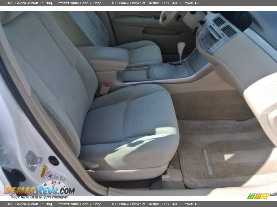 2006 Toyota Avalon Touring Blizzard White Pearl / Ivory Photo #21