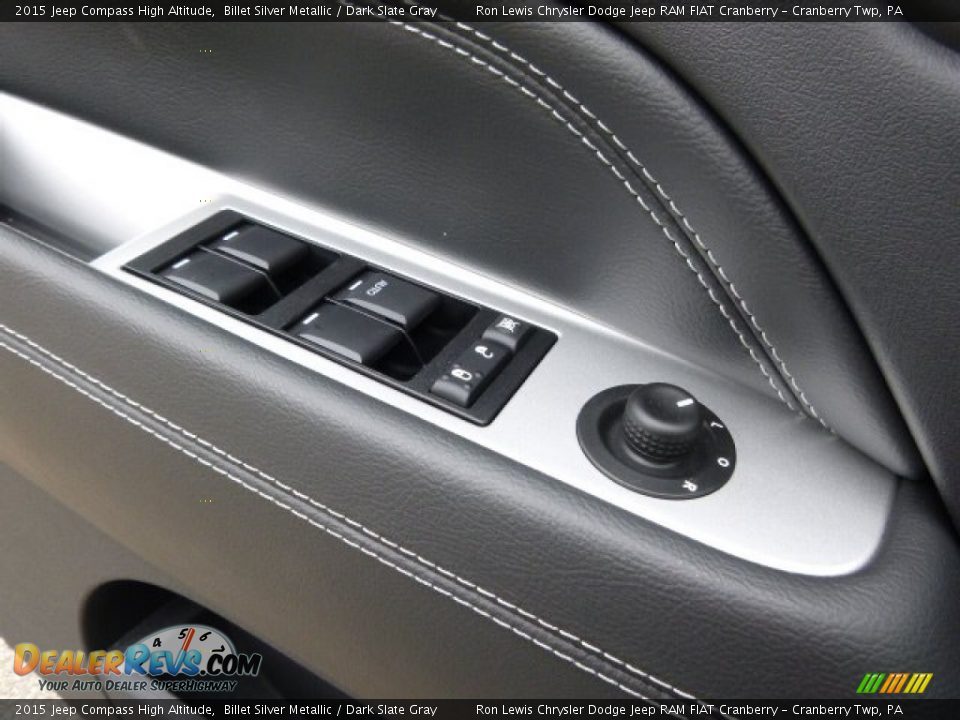 Controls of 2015 Jeep Compass High Altitude Photo #18