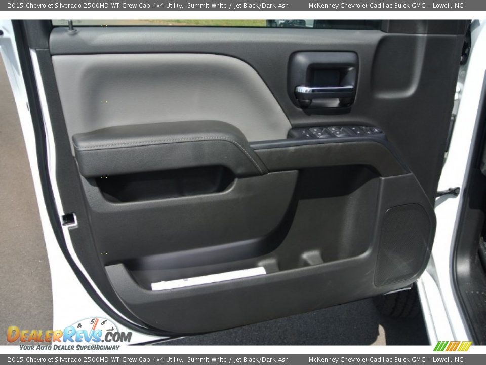 Door Panel of 2015 Chevrolet Silverado 2500HD WT Crew Cab 4x4 Utility Photo #9