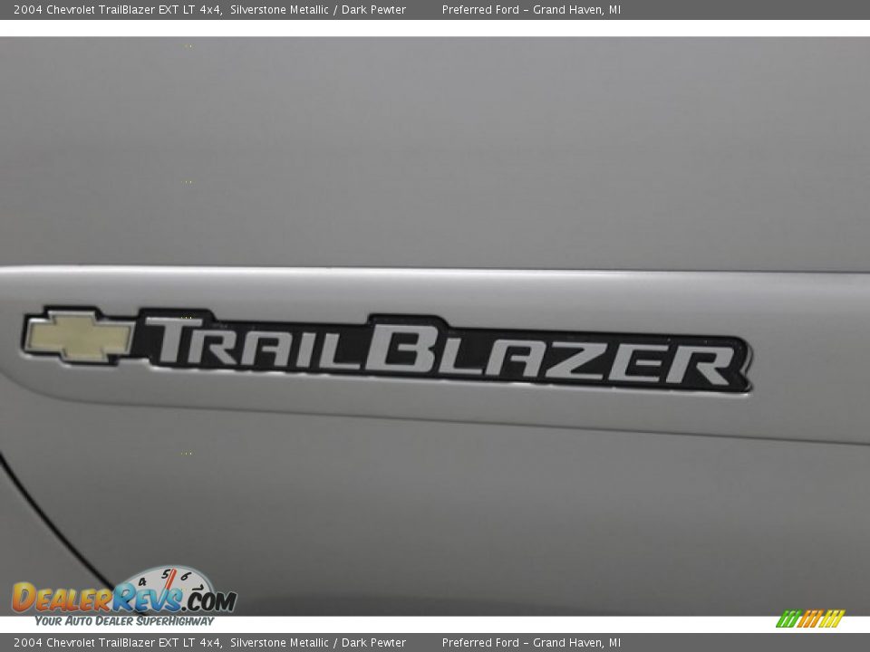 2004 Chevrolet TrailBlazer EXT LT 4x4 Silverstone Metallic / Dark Pewter Photo #16